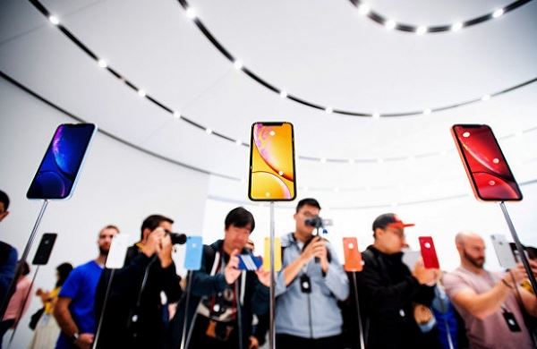 <br />
Apple выпустит iPhone с более мощной 3D-камерой<br />
