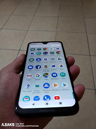 Смартфон Moto G7 Plus позирует на живых фото, в его камере реализована система оптический стабилизации