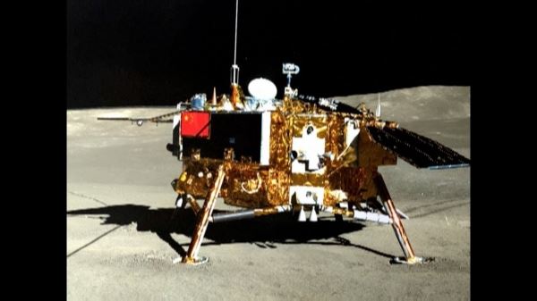 Китайский луноход пережил первую ночь на обратной стороне Луны