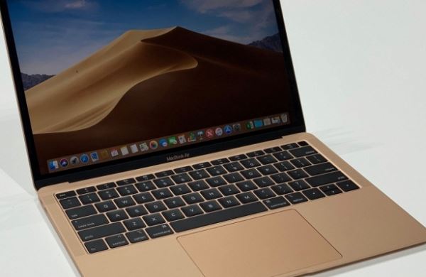<br />
Apple запатентовала стеклянную клавиатуру для MacBook<br />
