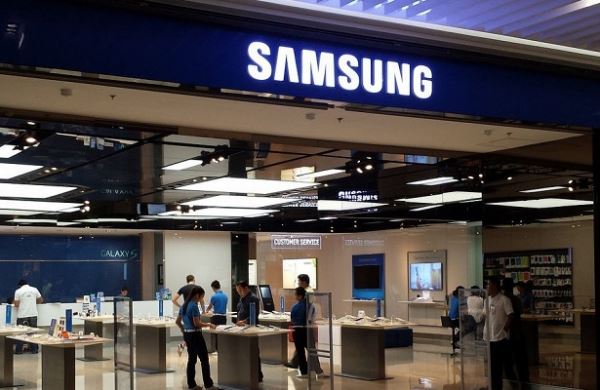 <br />
Samsung представил модуль памяти для телефонов объемом 1 TB<br />
